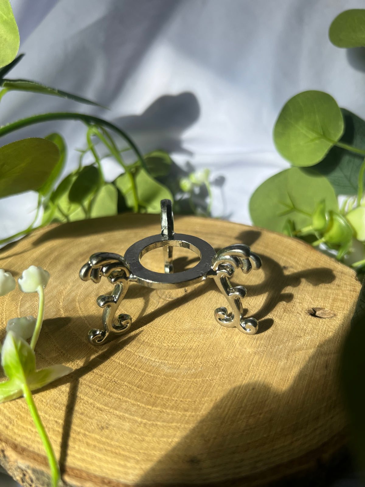 Silver metal sphere stands