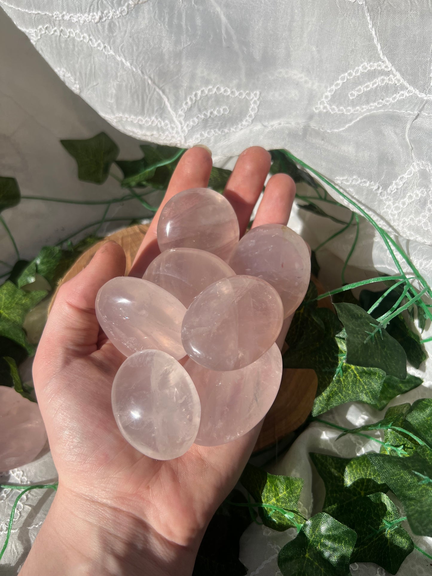 rose quartz palm stone/pebbles