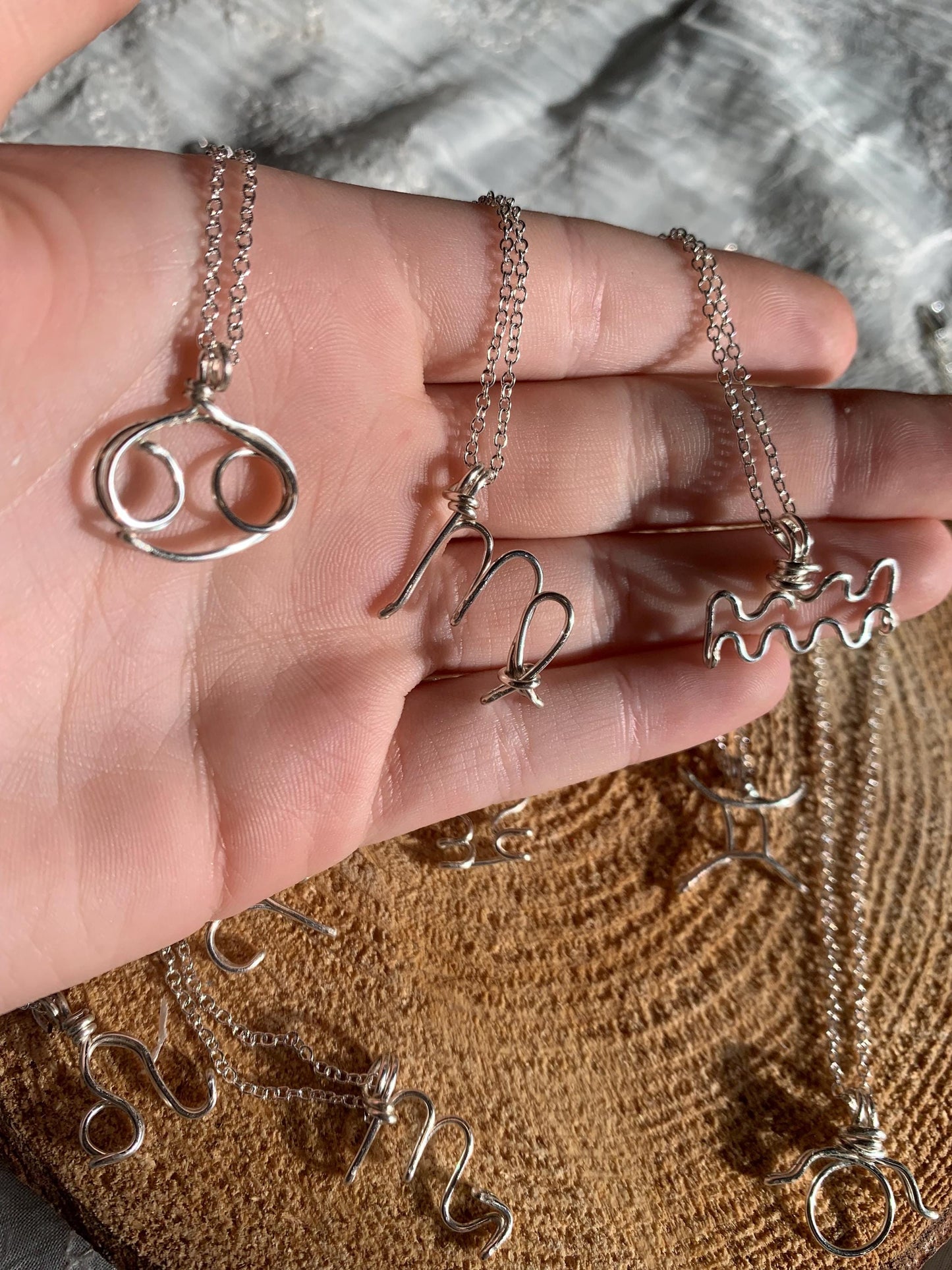handmade wire zodiac symbol star signs gift for Aries-Taurus-Gemini-Cancer-Leo-Virgo-Libra-Scorpio-Sagittarius-capricorn-pisces-aquarius