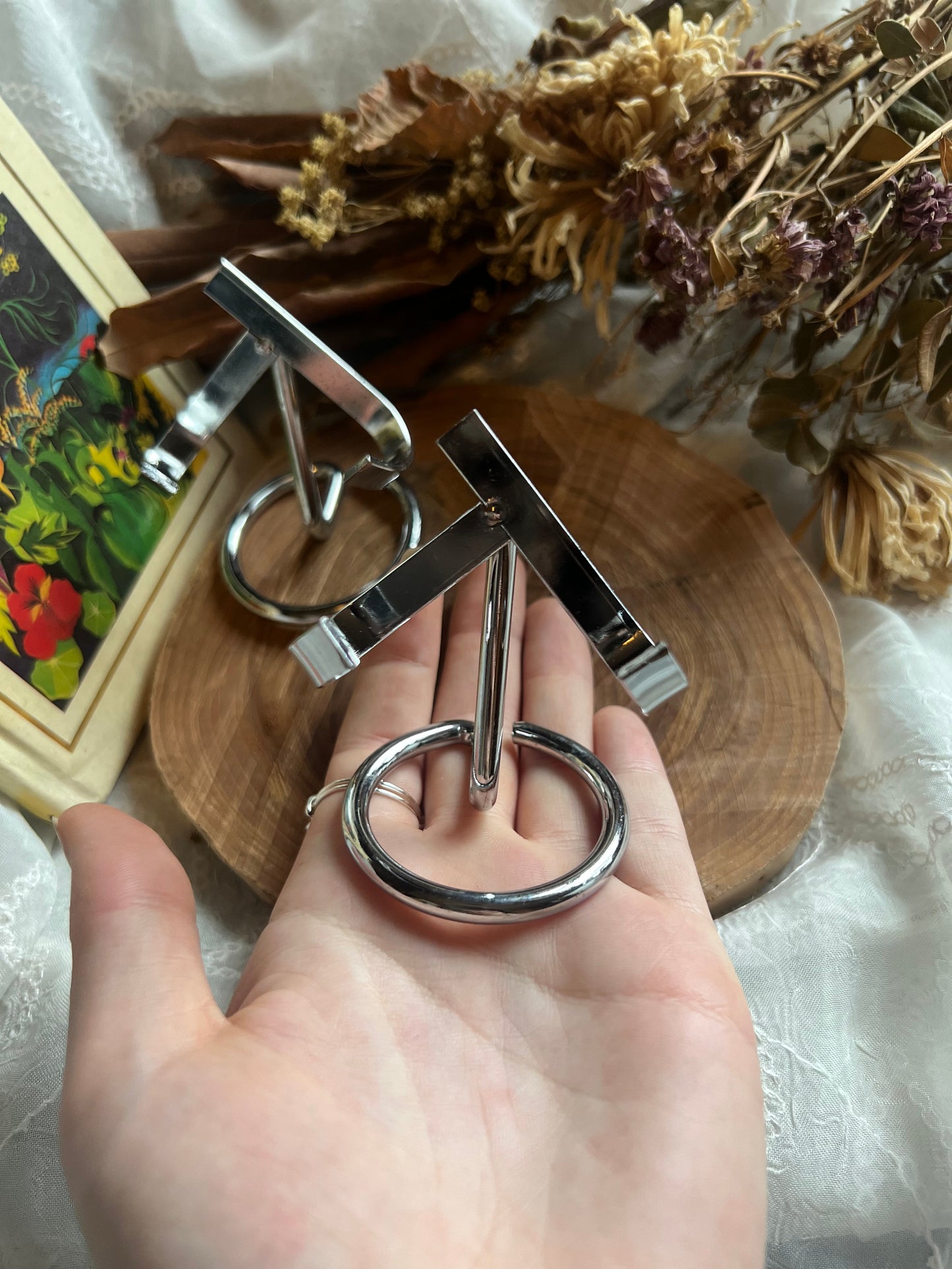 silver metal crystal stand