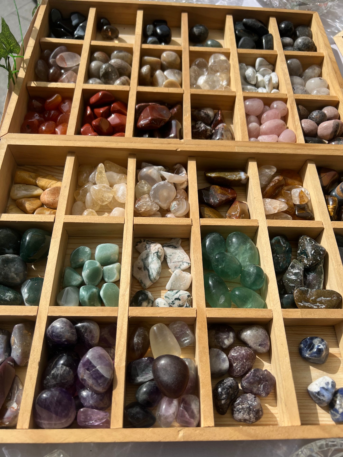 Intuitively chosen tumble stone pick and mix
