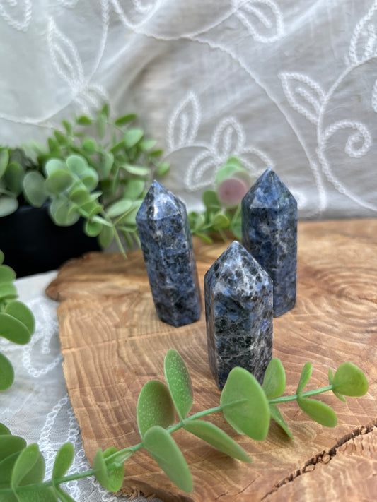 Sodalite small sized towers