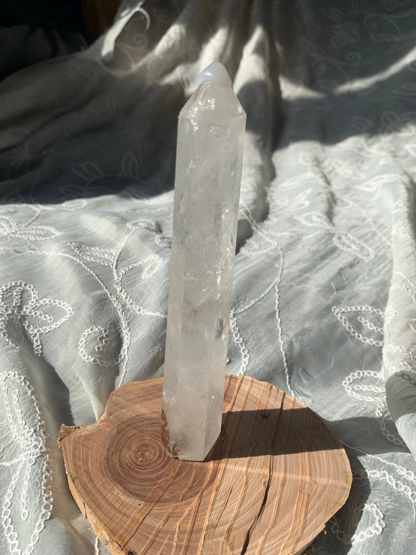 A grade clear quartz large tower