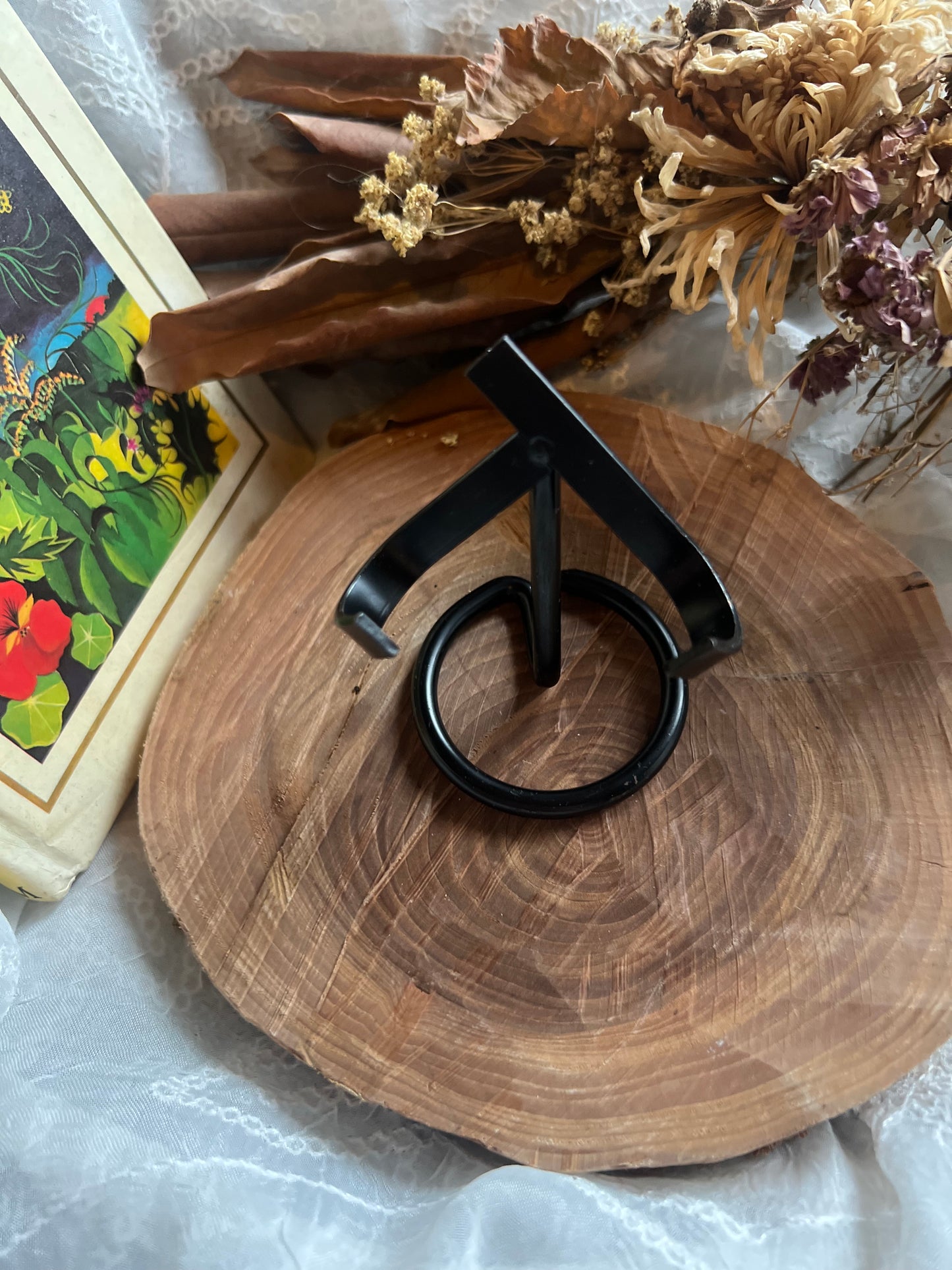 black metal crystal stand