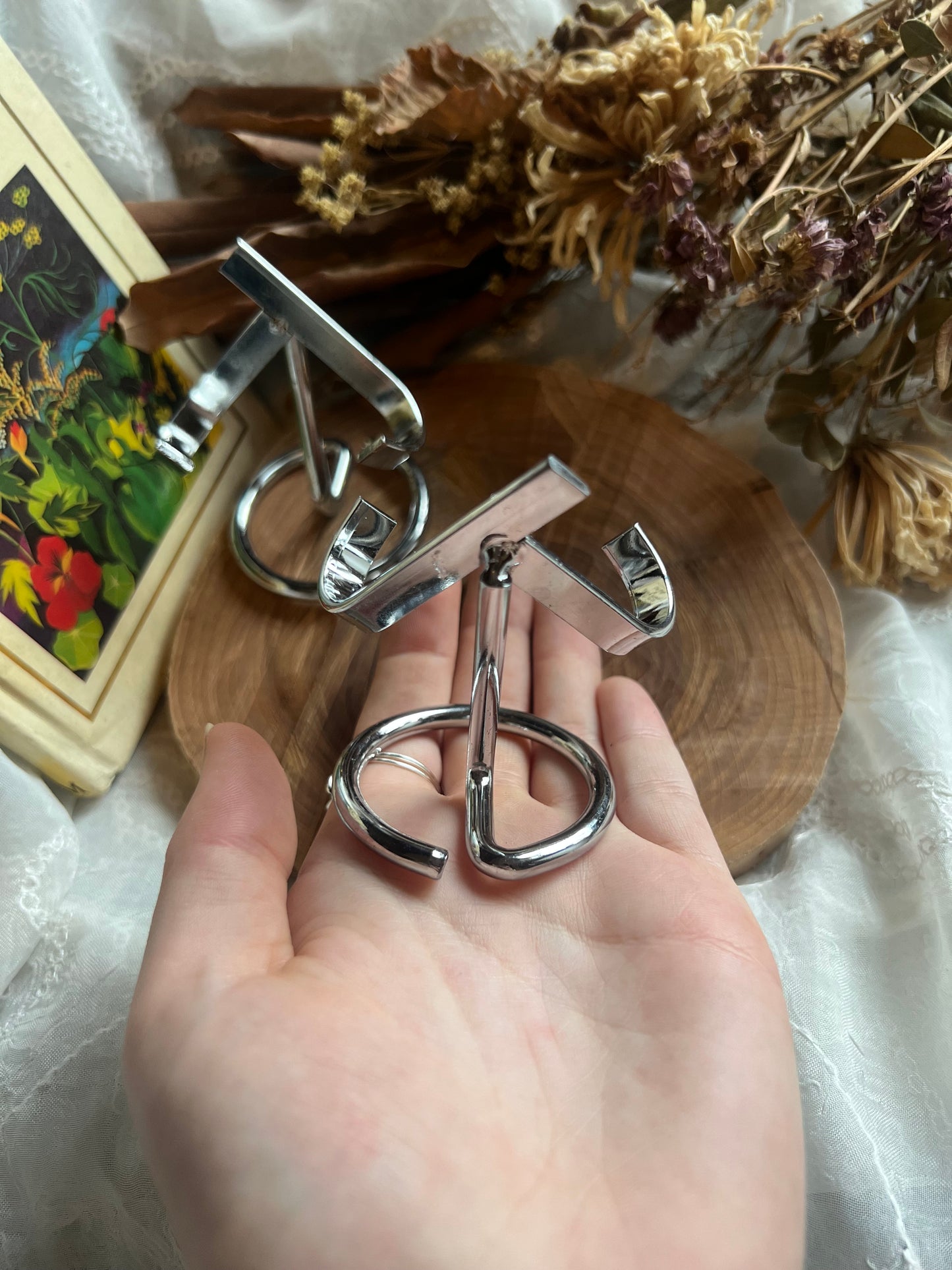 silver metal crystal stand